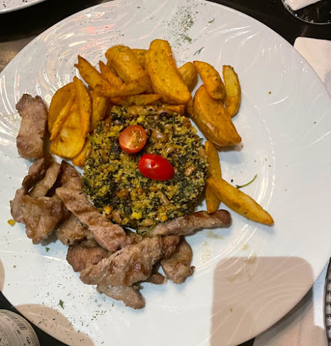 Restaurante Palhinhas Gold Número de telefone