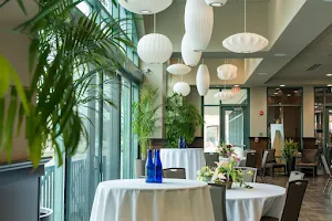 The Diamond Club Restaurant at Embassy Suites image