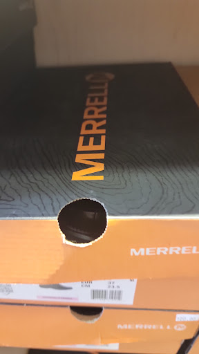 Sportswear Store «Columbia Sportswear Outlet Store at Cabazon Outlets», reviews and photos, 48750 Seminole Dr, Cabazon, CA 92230, USA