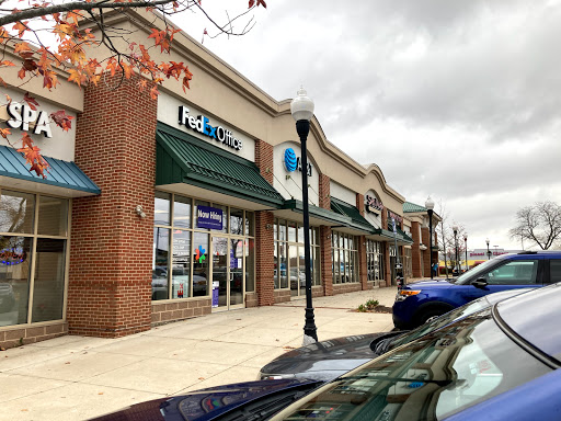 Print Shop «FedEx Office Print & Ship Center», reviews and photos, 496 S Broad St e, Meriden, CT 06450, USA