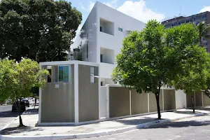 Casa das Palmeiras Student Residence image