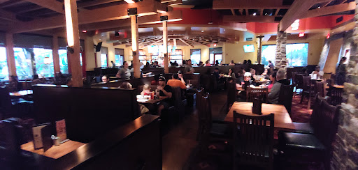 Shopping Mall «Villaggio Shopping Center», reviews and photos, 7959 N Blackstone Ave, Fresno, CA 93720, USA