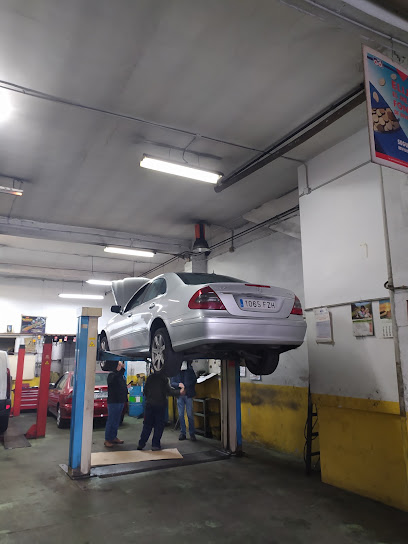 Talleres Roca y Leis, Taller de reparación de automóviles en Santiago de Compostela – A Coruña
