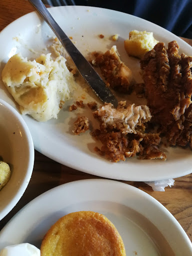 American Restaurant «Cracker Barrel Old Country Store», reviews and photos, 716 N Campbell Station Rd, Farragut, TN 37934, USA