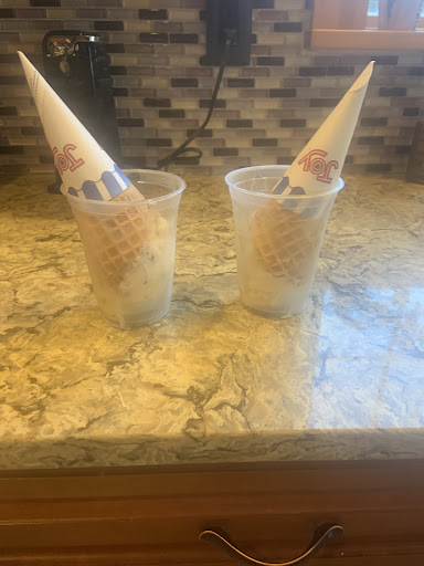 Ice Cream Shop «Blueberry Hill Dairy Bar», reviews and photos, 355 High St, Ellsworth, ME 04605, USA