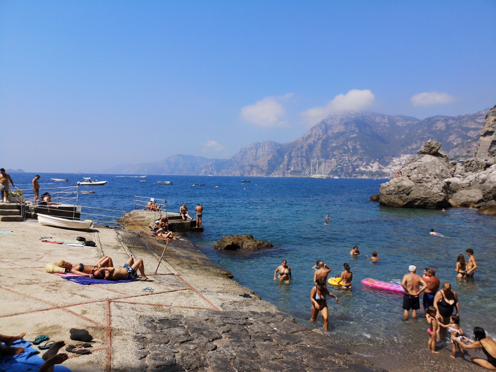 Foto di Lido One Fire Beach e l'insediamento