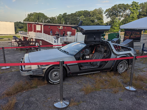 Drive-in Movie Theater «Rustic Drive in Theatre», reviews and photos, Louisquisset Pike, North Smithfield, RI 02896, USA