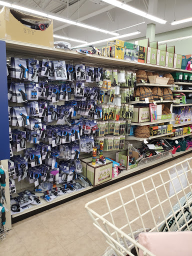 Home Goods Store «Christmas Tree Shops», reviews and photos, 46 Springer Dr, Bangor, ME 04401, USA