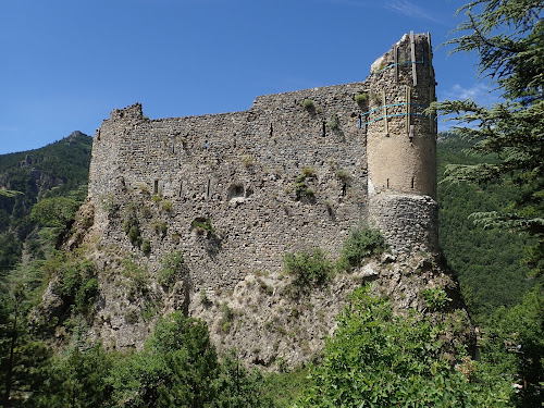 attractions Château de la Reine Jeanne Guillaumes