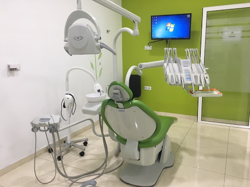 MARBELLA DENTAL CENTER - C. Jacinto Benavente, 11, local 6, 29601 Marbella, Málaga