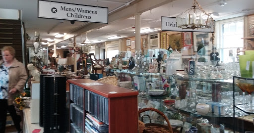 Thrift Store «Bryn Mawr Hospital Thrift Shop», reviews and photos, 804 County Line Rd, Bryn Mawr, PA 19010, USA