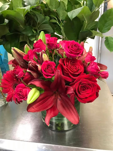 Florist «McKenzie Street Florist & Specialty Rental, LLC», reviews and photos, 201 S McKenzie St, Foley, AL 36535, USA