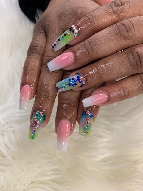 expo nails and beauty