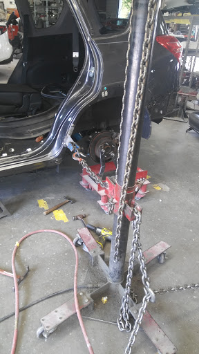 Auto Body Shop «Caliber Collision», reviews and photos, 1710 Piney Plains Rd, Cary, NC 27518, USA