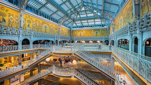 LOUIS VUITTON La Samaritaine Store