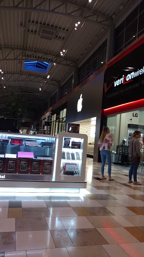 Computer Store «Apple Brandon», reviews and photos, 459 Brandon Town Center Dr, Brandon, FL 33511, USA