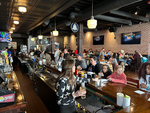 Harry’s Detroit Bar & Grill Find American restaurant in Dallas Near Location
