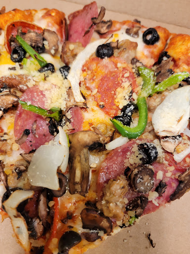 Pizza Restaurant «Round Table Pizza», reviews and photos, 3331 Solano Ave, Napa, CA 94558, USA