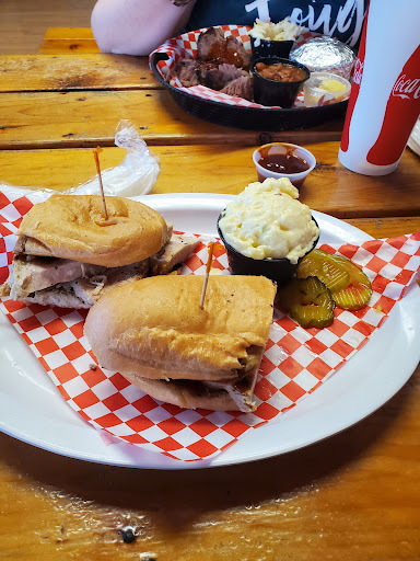Barbecue Restaurant «Warthog Barbeque Pit», reviews and photos, 4921 20th St E, Fife, WA 98424, USA