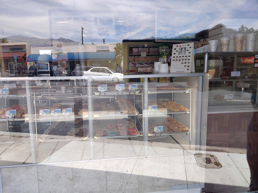 Donut Shop «Peacock Donuts», reviews and photos, 34 E Duarte Rd, Arcadia, CA 91006, USA