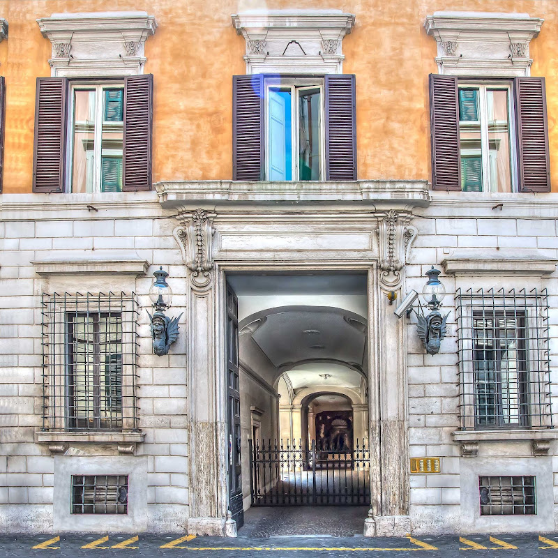 Trevi Rome Suite