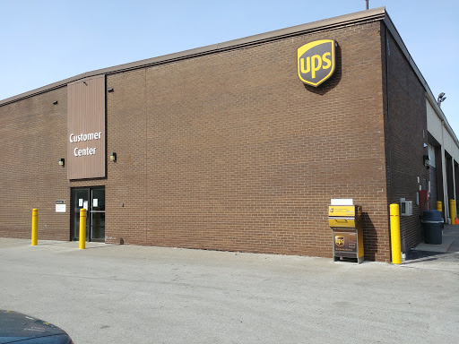 Shipping and Mailing Service «UPS Customer Center», reviews and photos, 25600 Northline Rd, Taylor, MI 48180, USA