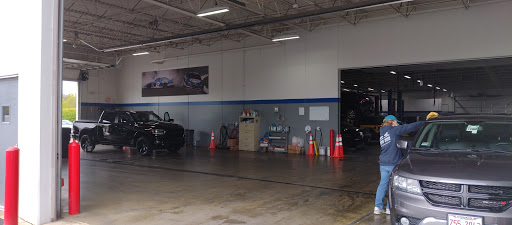 Car Dealer «Gurnee Chrysler Jeep Dodge Ram», reviews and photos, 7255 Grand Ave, Gurnee, IL 60031, USA