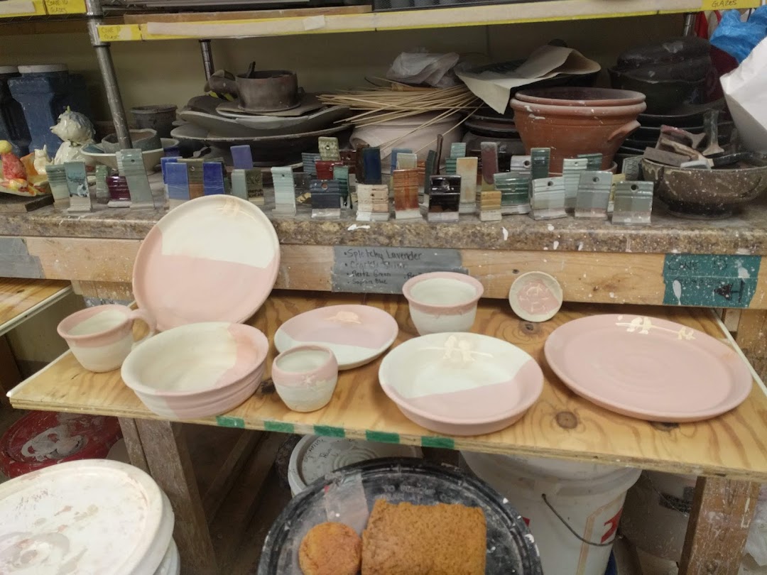 Zenclay Pottery Studio