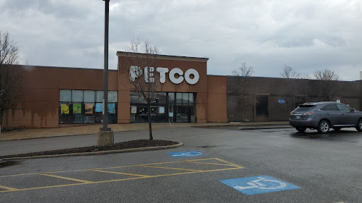 Pet Supply Store «Petco Animal Supplies», reviews and photos, 24001 Chagrin Blvd, Beachwood, OH 44122, USA
