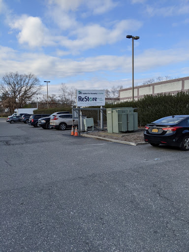 Building Materials Store «Habitat For Humanity Restore», reviews and photos, 2111 Lakeland Ave, Ronkonkoma, NY 11779, USA