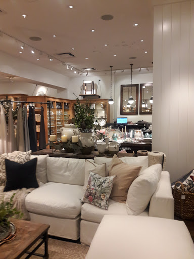 Furniture Store «Pottery Barn», reviews and photos, 358 San Lorenzo Ave #2115, Coral Gables, FL 33146, USA