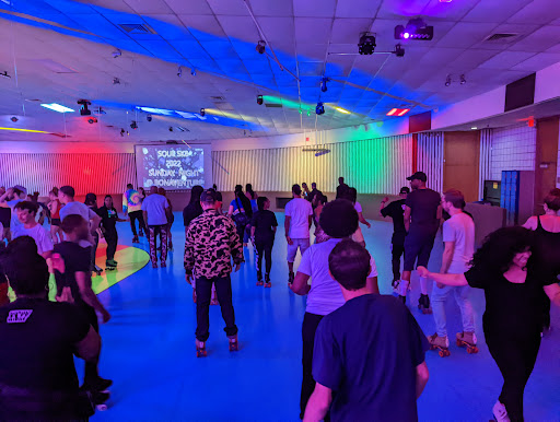 Roller Skating Rink «Bonaventure Always Family Friendly Skating Center And Birthday Parties», reviews and photos, 24505 Halsted Rd, Farmington Hills, MI 48335, USA