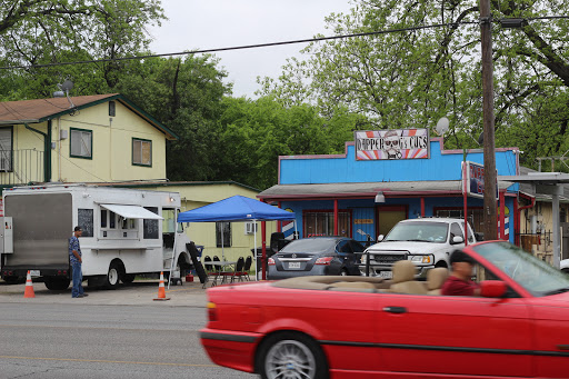 Barber Shop «Dapper G Cuts Barbershop», reviews and photos, 807 S General McMullen Dr, San Antonio, TX 78237, USA