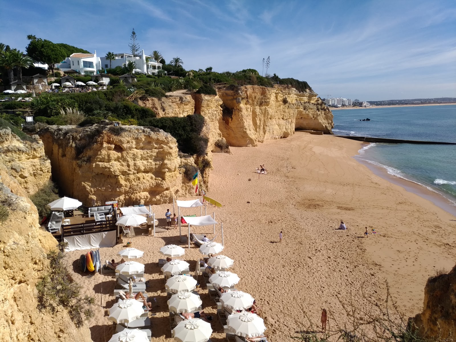Photo de Praia dos Tremocos et le règlement