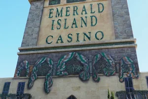 Emerald Island Casino image