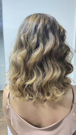 Logo da empresa - M & A Hair Studio