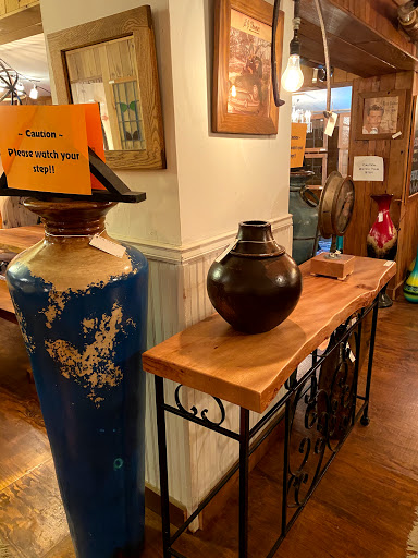 Furniture Store «Cherry Acres», reviews and photos, 23 E Main St, Lititz, PA 17543, USA