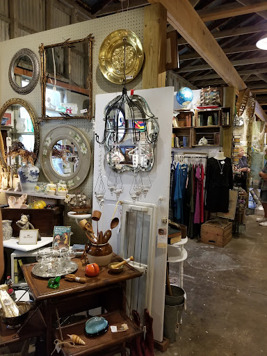 Shopping Mall «West End Garage, Cape May», reviews and photos, 484 W Perry St, Cape May, NJ 08204, USA