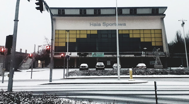 Hala Sportowa - Sklep sportowy