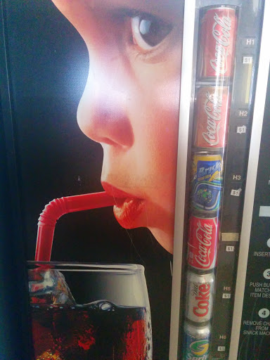 Laundromat «Mission Fiesta Laundry», reviews and photos, 5756 Mission St, San Francisco, CA 94112, USA