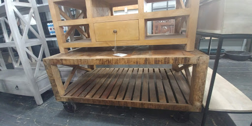 Furniture Store «Wrightwood Furniture», reviews and photos, 3036 3036 North Lincoln Avenue, Chicago, IL 60657, USA