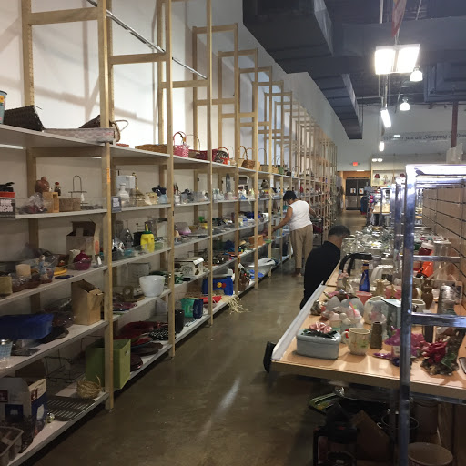 Thrift Store «Saint Vincent de Paul Thrift Store of Plano», reviews and photos, 3305 N Central Expy #280, Plano, TX 75023, USA