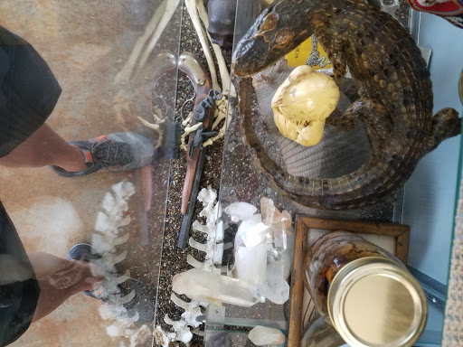 Tattoo Shop «Clovis Ink Tattoo», reviews and photos, 91 W Shaw Ave, Clovis, CA 93612, USA