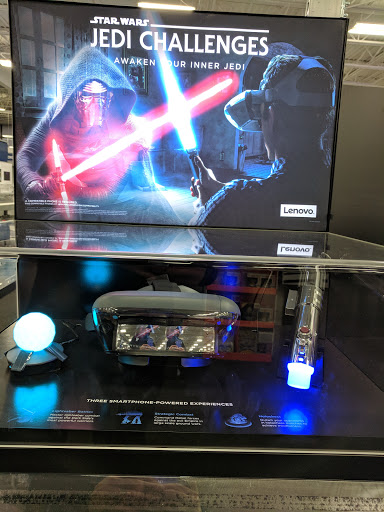 Shopping Mall «Crystal Point Mall Shopping Center», reviews and photos, 6000 Northwest Hwy, Crystal Lake, IL 60014, USA