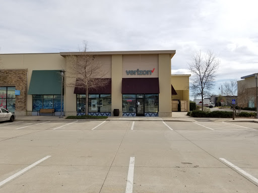 Cell Phone Store «GoWireless Verizon Authorized Retailer», reviews and photos, 9409 Sage Meadow Trail #177, Fort Worth, TX 76177, USA