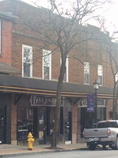 Jeweler «Bove Jewelers, Inc», reviews and photos, 124 W State St, Kennett Square, PA 19348, USA