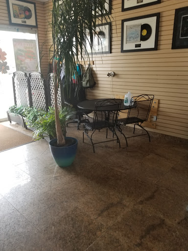 Car Wash «Miami Car Wash», reviews and photos, 2056 Hempstead Bethpage Turnpike, East Meadow, NY 11554, USA