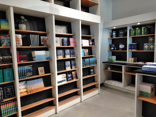 Christian Book Store «The Harvest Bookstore», reviews and photos, 6115 Arlington Ave, Riverside, CA 92504, USA