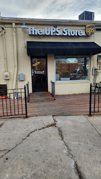 The UPS Store - Photo 5 - Car repair in Kansas City, MO, Lee's Summit