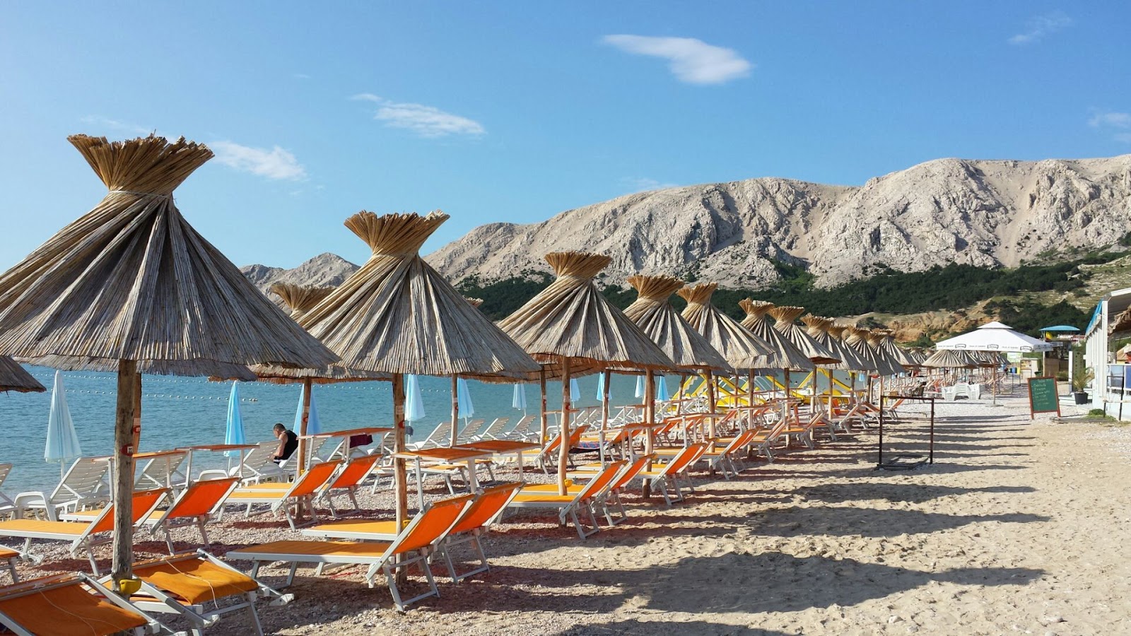 Foto di Spiaggia Vela area parzialmente ristrutturata